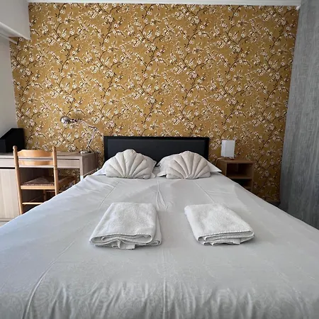 公寓 Le Cosy Rionde : 6 Prs, 2 Ch, Parking, Clim 昂蒂布