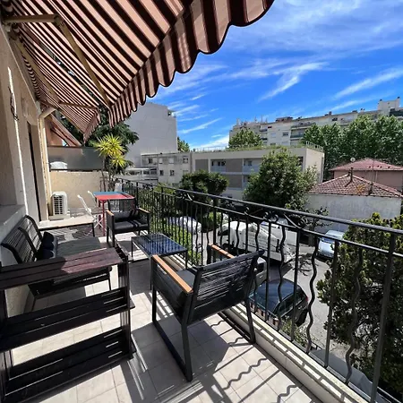 Le Cosy Rionde : 6 Prs, 2 Ch, Parking, Clim Appartement Antibes